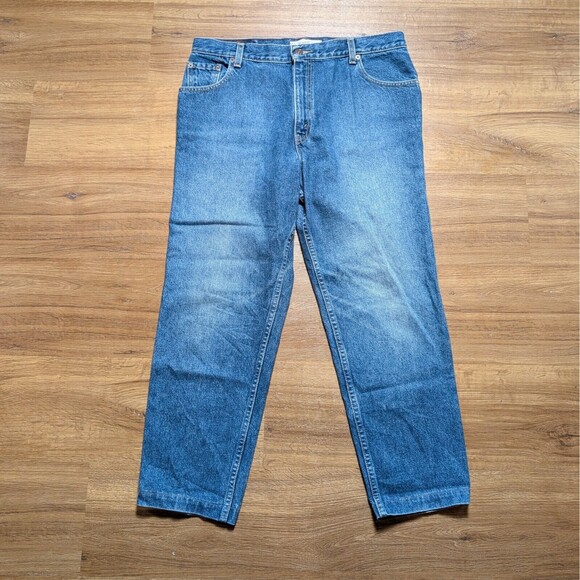 Levi Strauss Signature Relaxed Fit Jeans Womens SZ 17? (36x26) Medium Wash - Picture 1 of 12